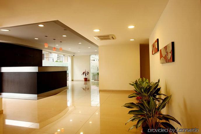 Hotel Nagarjuna Suites Bangalore İç mekan fotoğraf